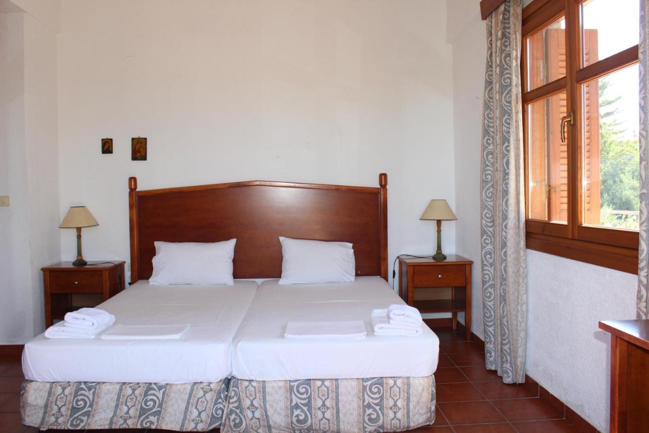 Minas Villa Stoupa Bagian luar foto